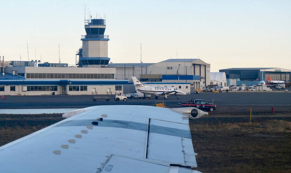 28727051_web1_220408-YEL-AirportEDI_1
