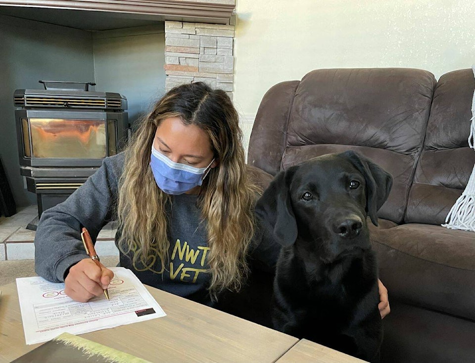29036908_web1_220511-YEL-VetFillsGapsInTriageServices-Michelle_1