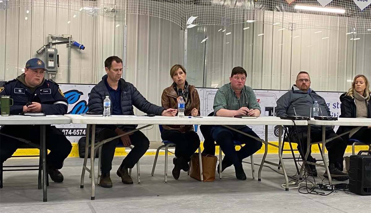 Town officials greeted residents for a public meeting at the Aurora Ford Arena, May 10. From left are Protective Services Director Travis Wright, Senior Administrative Officer Glenn Smith, Mayor Kandis Jameson, Coun. Keith Dohey, Coun. Robert Bouchard, and Coun. Emily Chambers. photo courtesy of Diana Smith