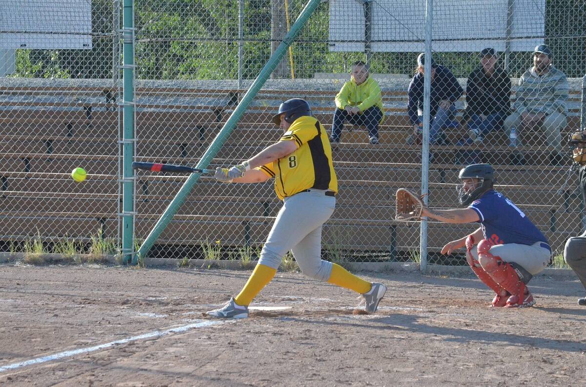 29604681_web1_220701-YEL-SummerShowdown-Fastball_3