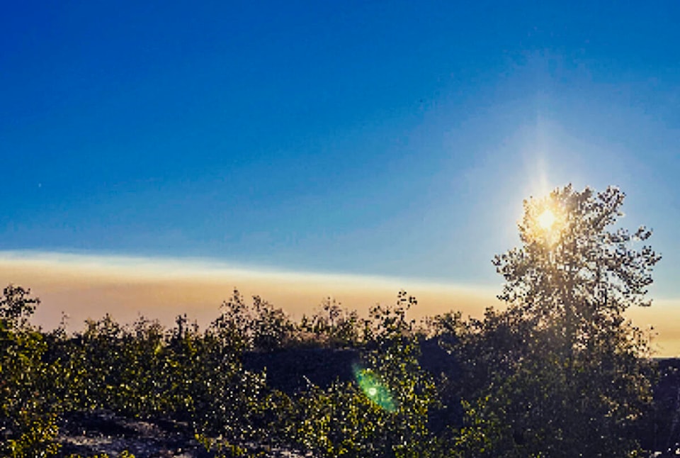 29657857_web1_220706-YEL-YellowknifeFireBan-Smoke_1