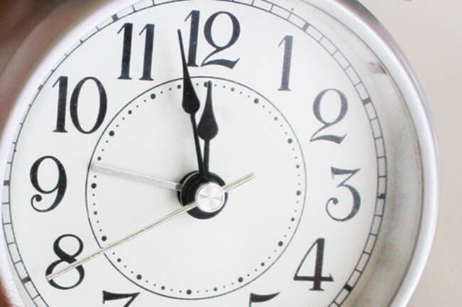 30925937_web1_clock_C103QP04002C