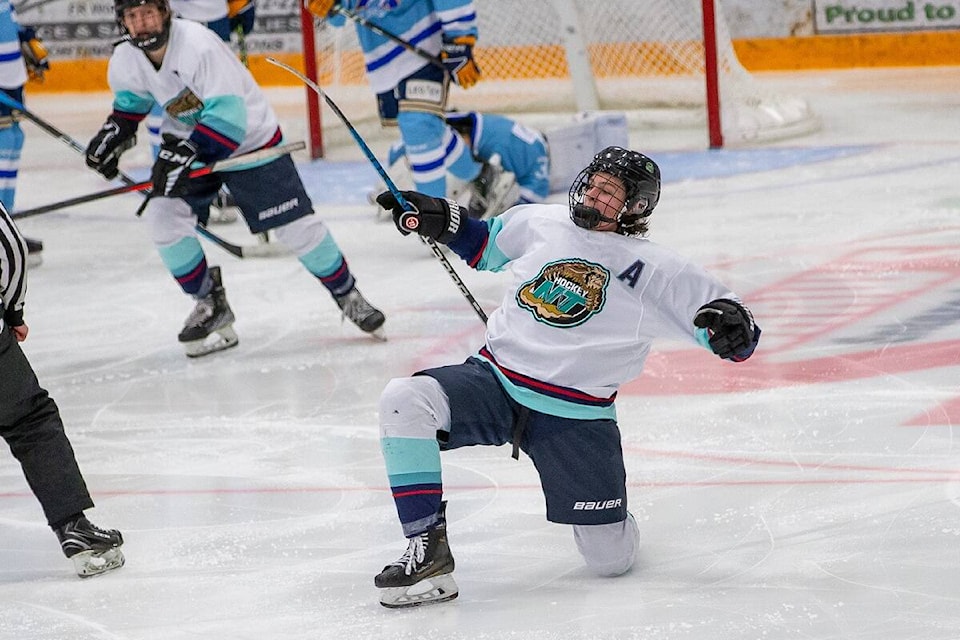 32414181_web1_230215-YEL-CanadaGames-Callum_1