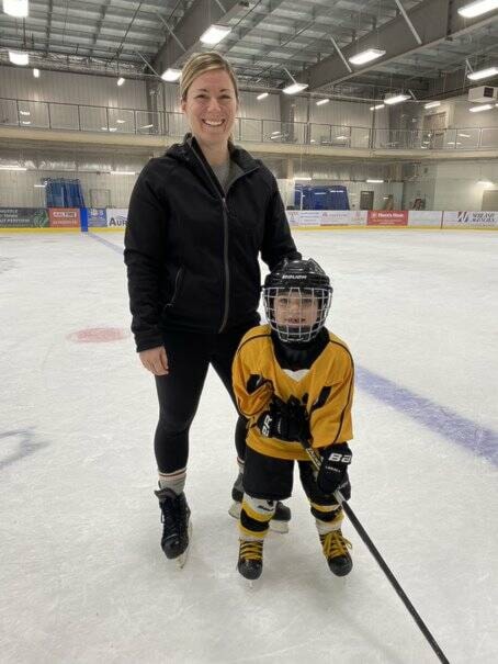 33003489_web1_230614-HAY-CoachAward-Photo_1
