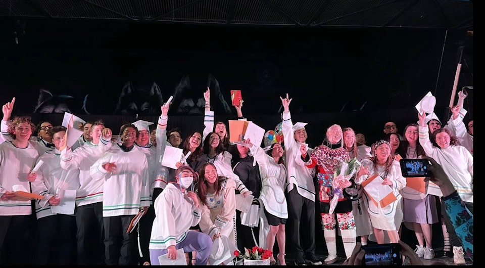 33210226_web1_230710-NUN-Inuksuk-grad-Tasiana_1