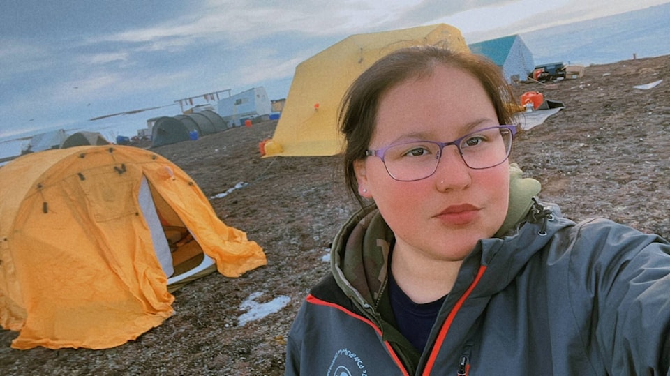 33276888_web1_230717-NUN-pond-inlet-on-the-land-Nadia-2_1