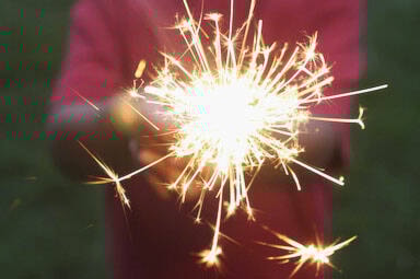 33459664_web1_fireworks-KEN-210702-fire_1