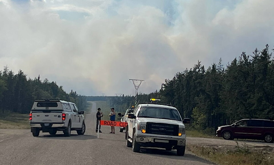 33584271_web1_230816-HAY-Fort-Smith-evacuation_1
