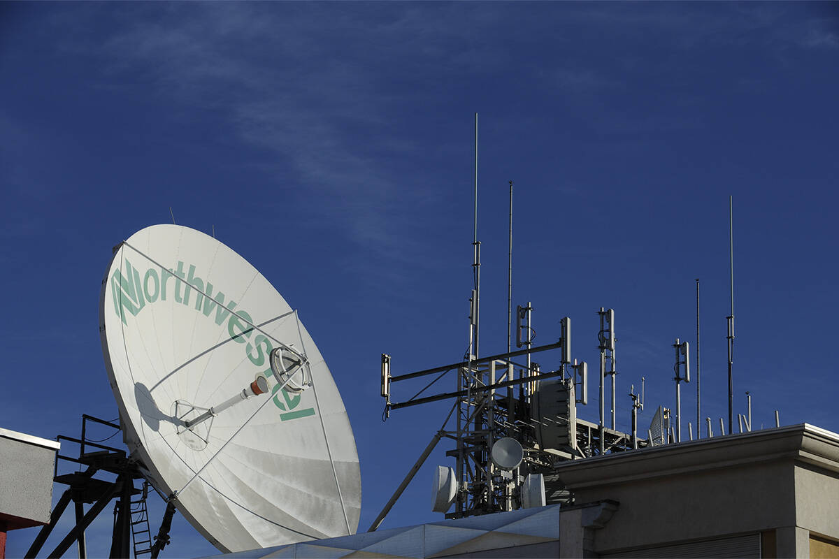33608898_web1_NORTHWESTEL004wb
