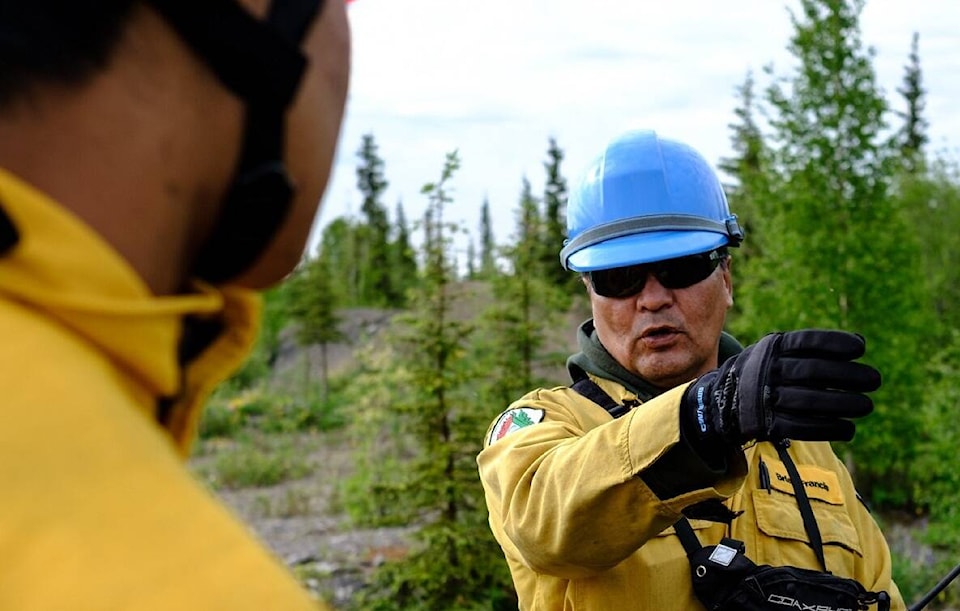 33699398_web1_230728-YEL-FireUpdate-Pics_1