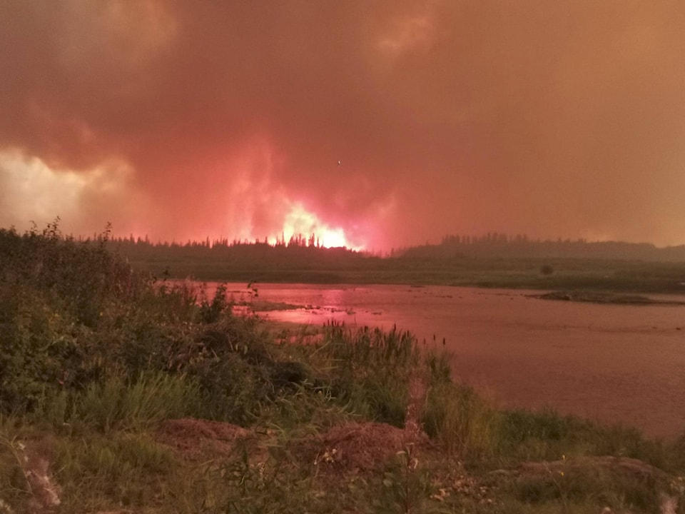 33730446_web1_230828-HAY-HRFire-Photo_1