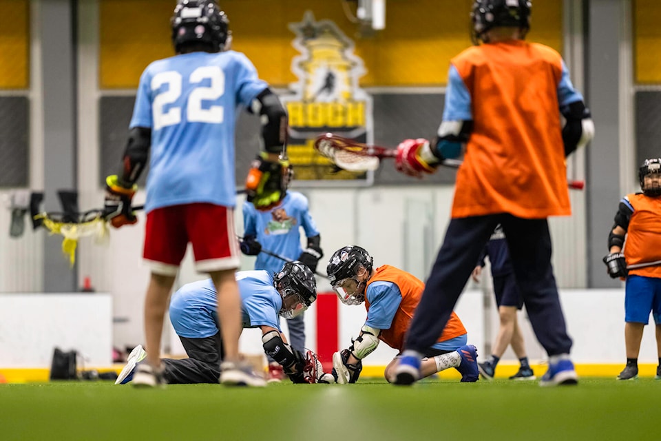33777285_web1_230907-KIV-lacrossecamp_2