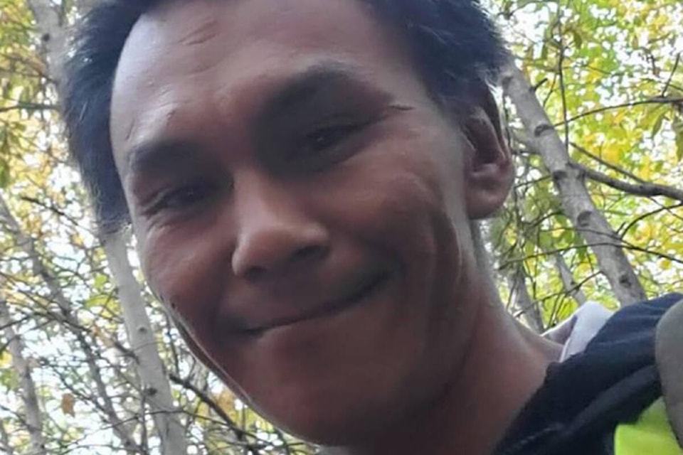 33794739_web1_230907-INU-MissingMan-_1