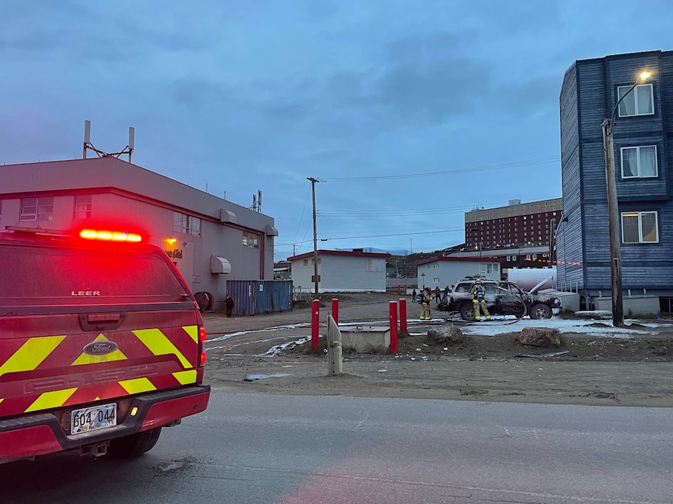 33825031_web1_230911-NUN-Iqaluit-fire-photos_2