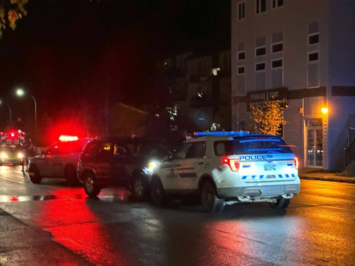 A Yellowknife man is in custody after driving impaired at high speeds in the wrong lane and striking both a security guard and police car with the vehicle. Kaichen Xin/NNSL photo 
