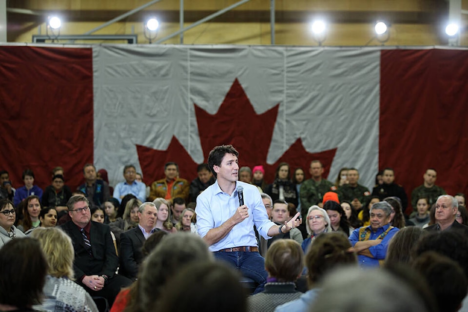 34158322_web1_231011-YEL-TrudeauYellowknife-Photo_1