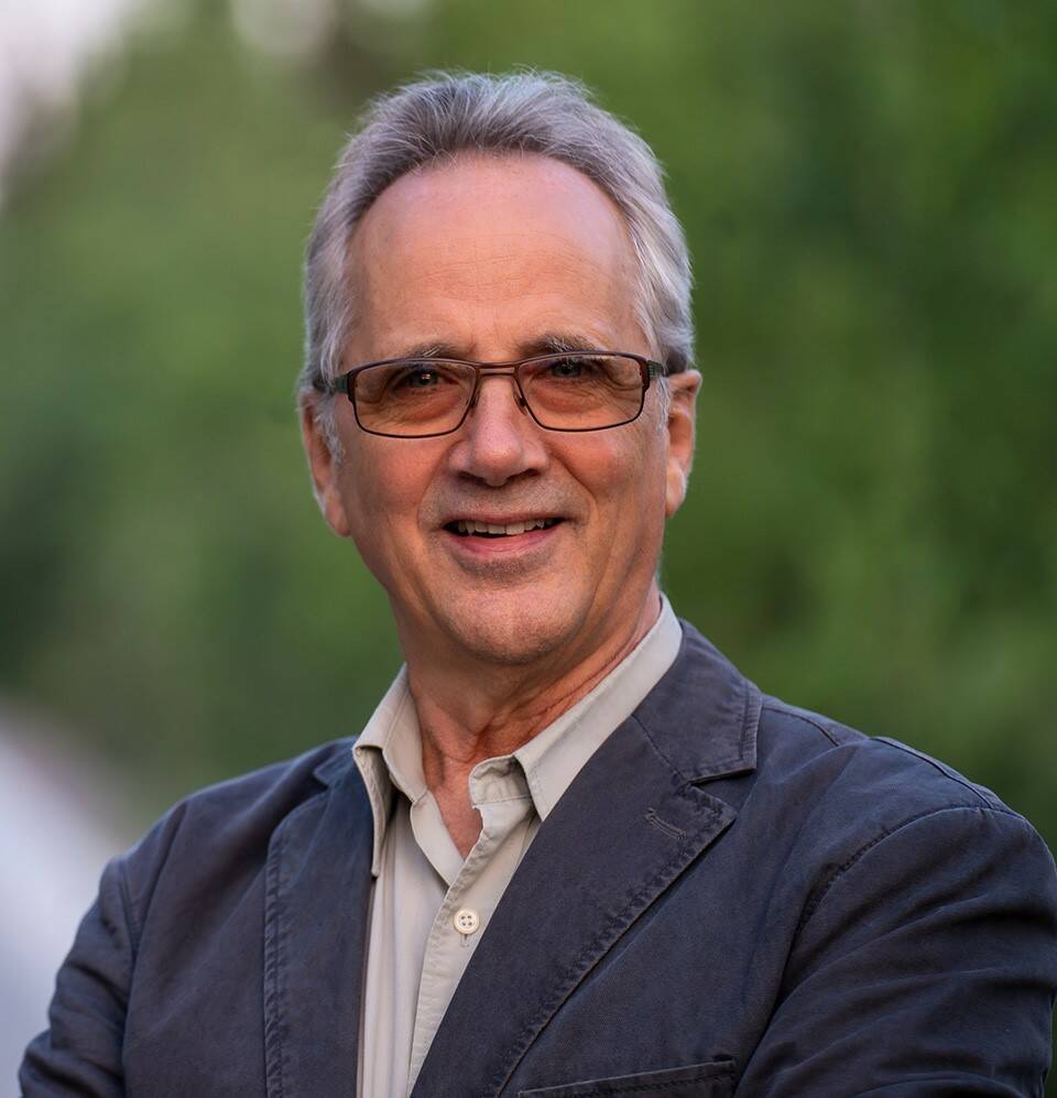 34309021_web1_231025-YEL-CandidateBios-Headshots_8