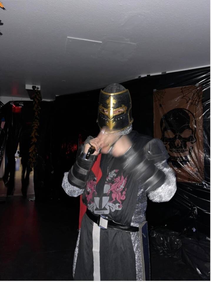 34415995_web1_231106-NNO-Fort-simpson-halloween-costume_1