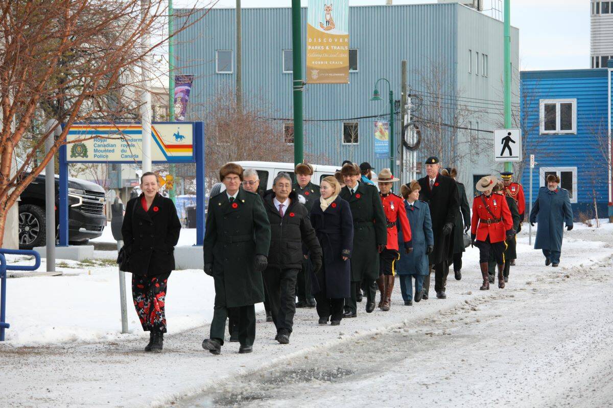 34514456_web1_231111-YEL-Remembrance-Parade-parade_7