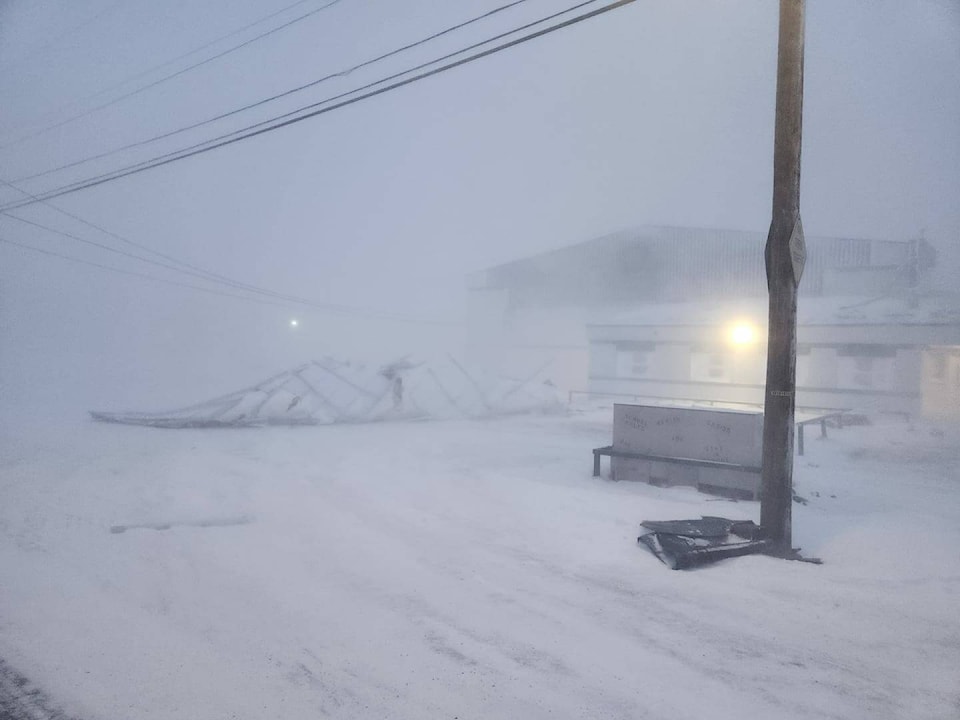 34647817_web1_231129-KIV-kivalliqblizzard_15