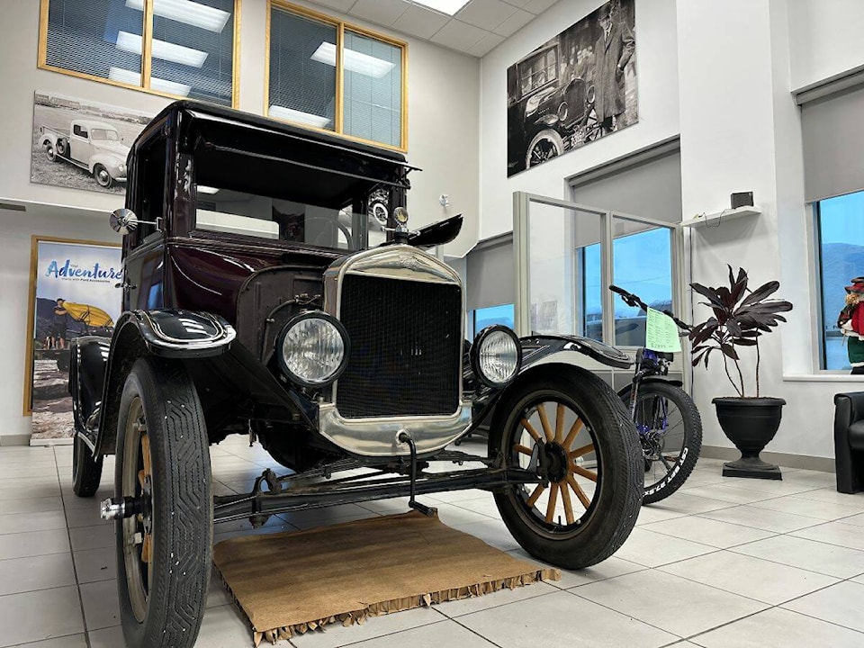 34750562_web1_231206-YEL-ModelT-ford_2