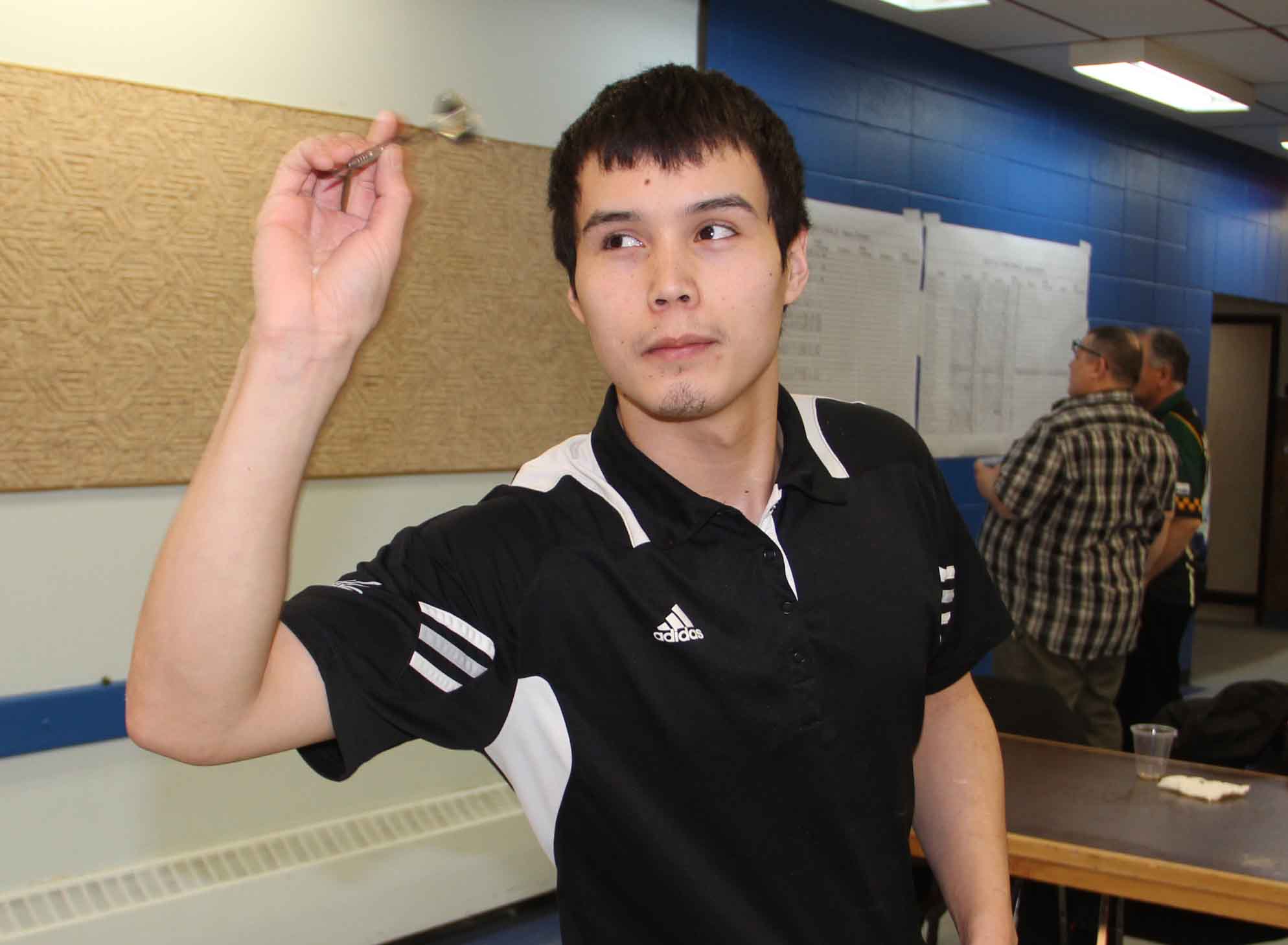 Earl Ruttle of Hay River competes in the NWT Darts Territorials, held in Hay River from March 8-10. Paul Bickford/NNSL photo