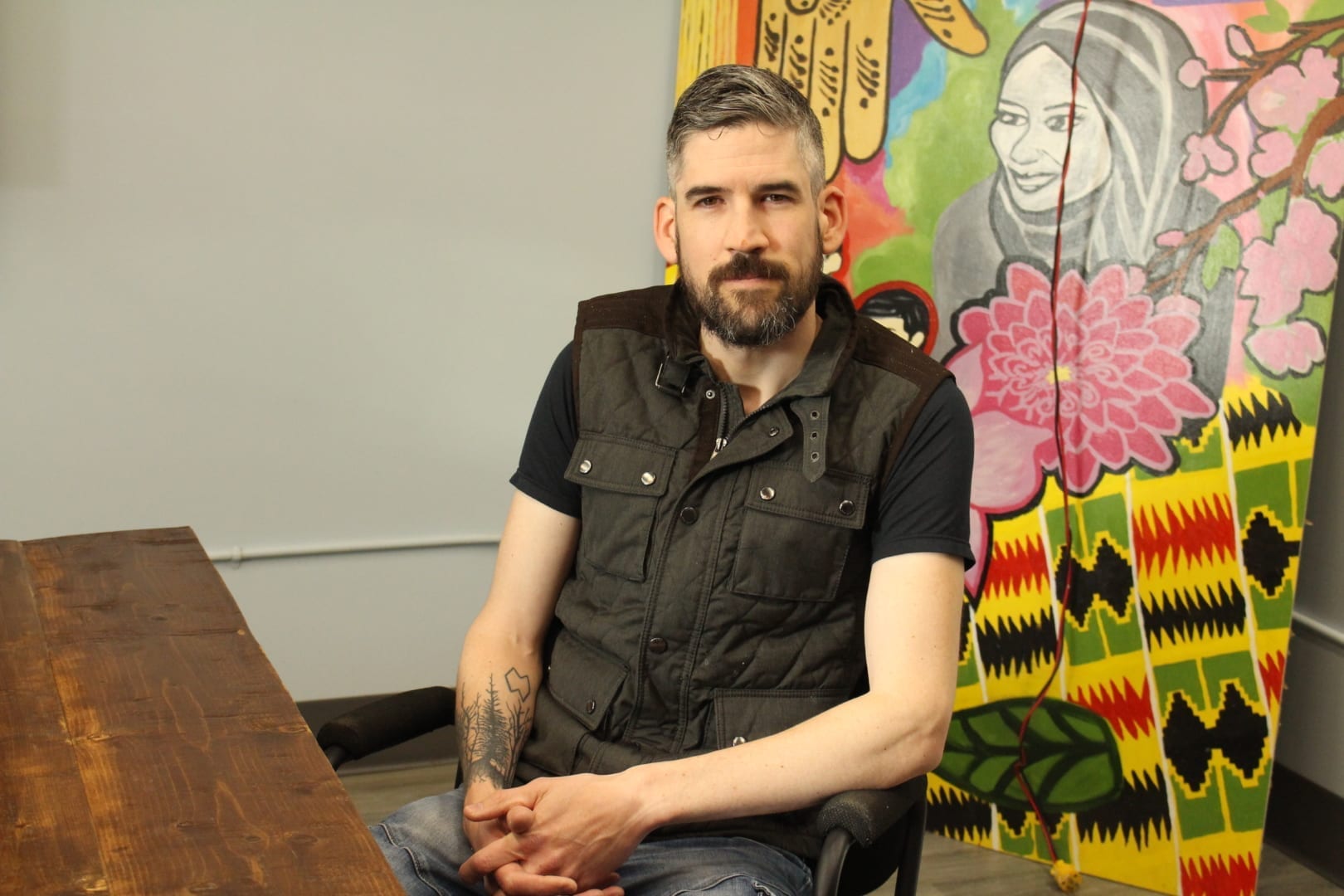 Rob Warburton, one of two partners who own and operate CloudWorks, says he's SAӰӴýhot to trotSAӰӴý for Yellowknife and provides a unique SAӰӴýturnkeySAӰӴý real estate service. He's seen here in one of his CloudWorks boardrooms available for booking for any of his clients.