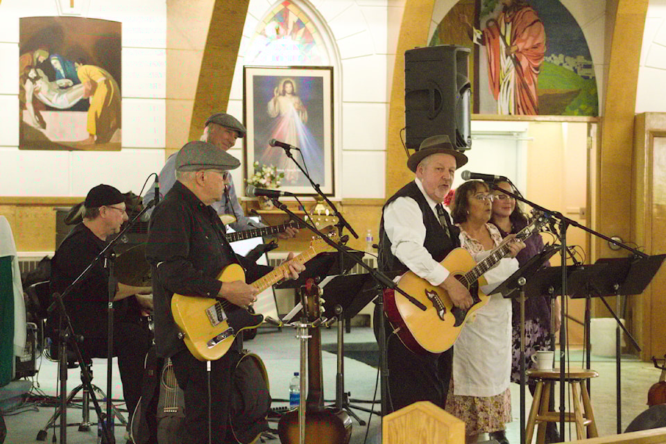 Norman Glowach, Laura Vinson, Karen Donaldson Shepherd, Dave Martineau, Paul Martineau and Pat Braden perform for a crowd at the Igloo Church on June 6 as part of the Johnny Cole - Meet me at the Rex tour. The show was sponsored by the NWT Arts Council, the NWT Archives, PIDO Productions and the ϳԹ Arts Cultural Centre.