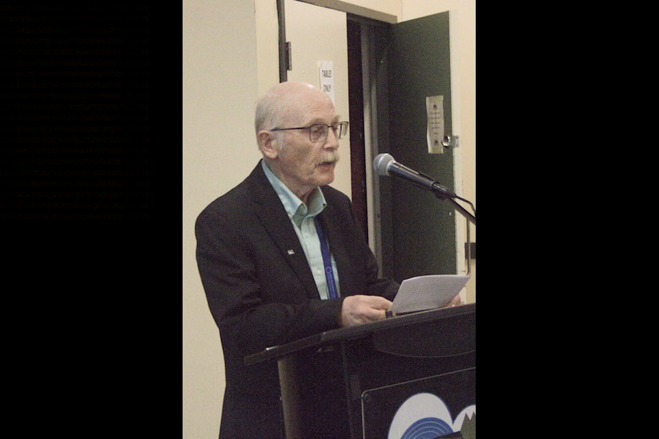 Mayor Clarence Wood welcomes the delegates to the conference.