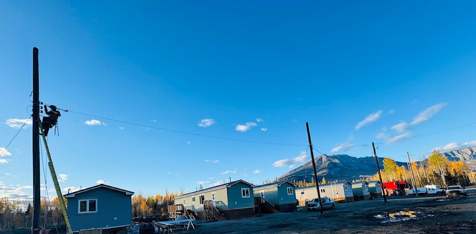 nahanni-butte-houses