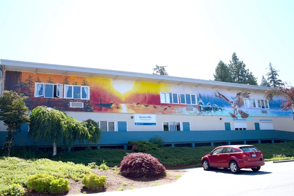 A new mural at North Delta's Annieville Elementary honours the community's fishing heritage and connection to nature.