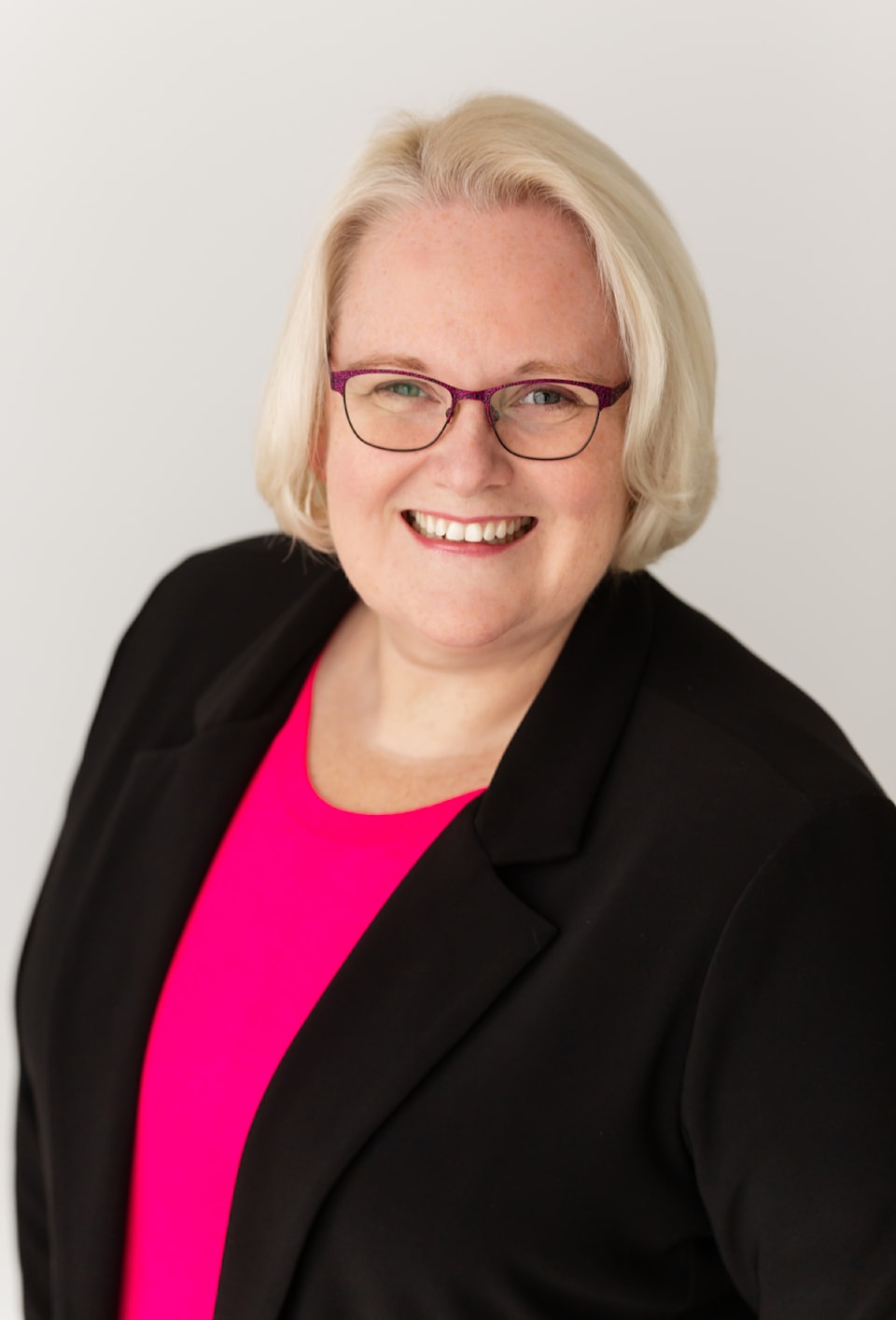 jill-mcknight-headshot-vertical