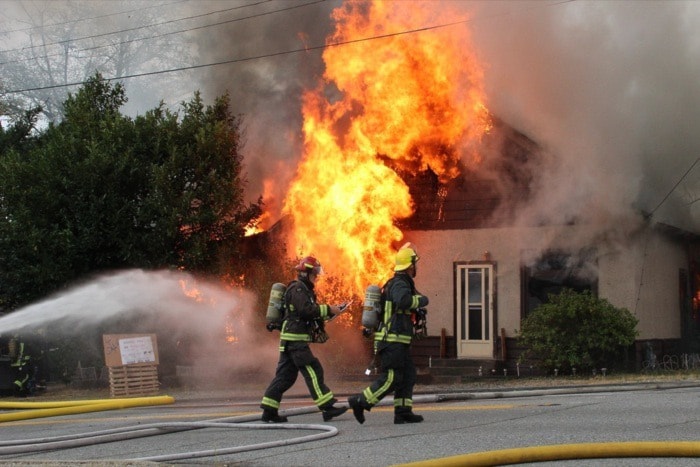 42904surreymandrakefire