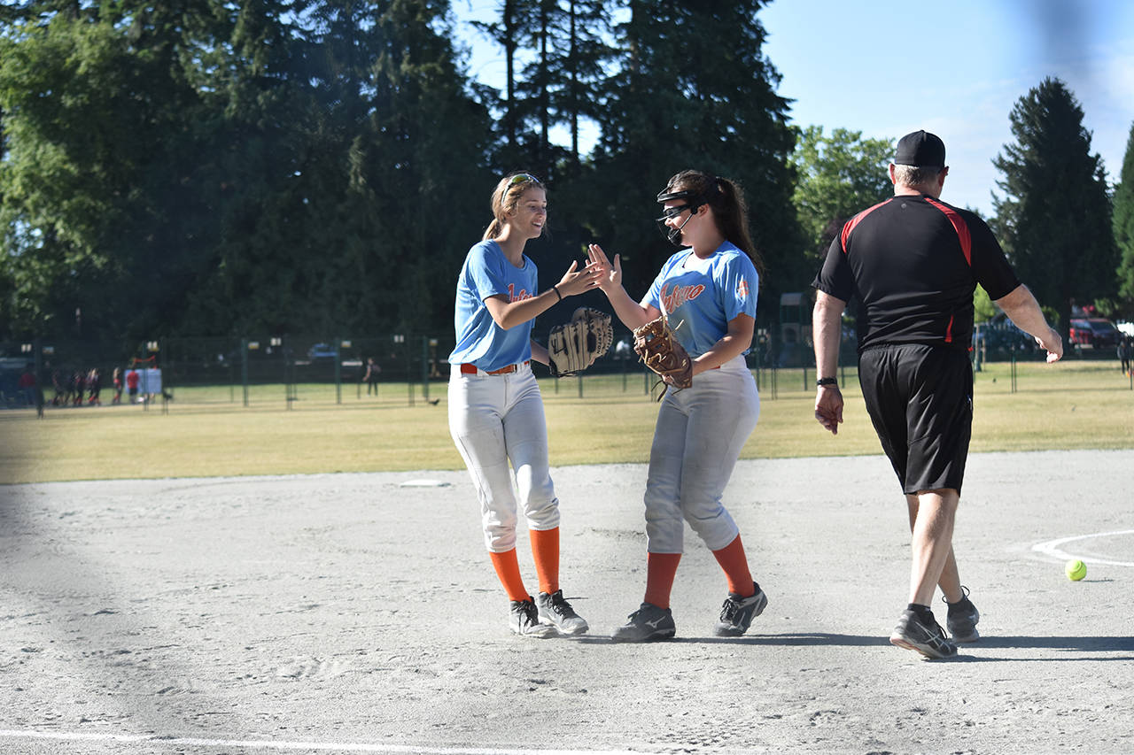 7604138_web1_170713-NDR-DeltaFastpitchNewTeam_3