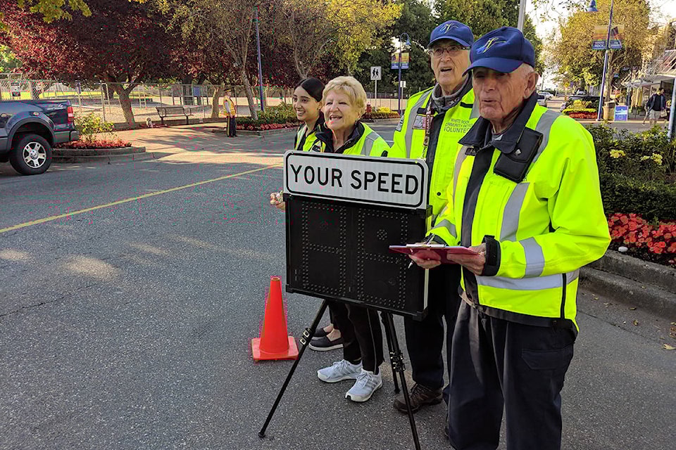 13422361_web1_schoolzone