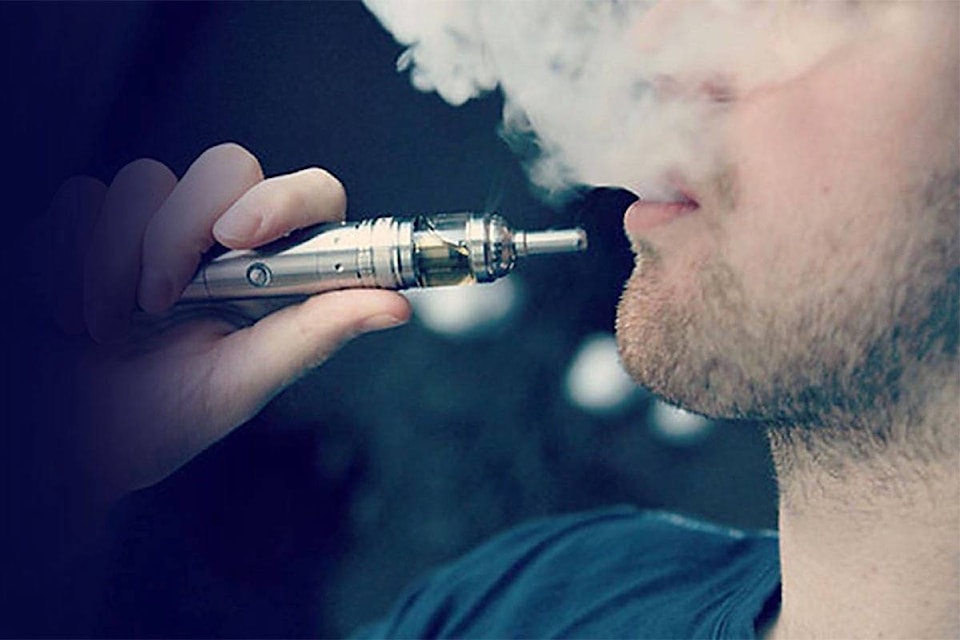 16705591_web1_190506-SNW-M-FADE_vaping-1024x682