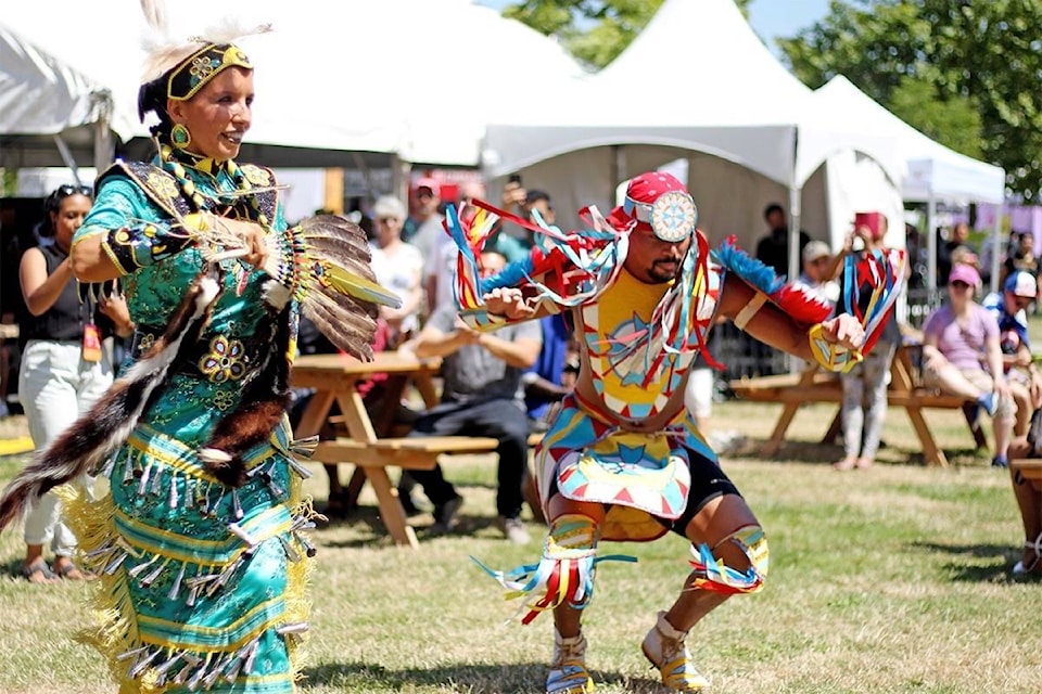 17802951_web1_190723-SNW-M-FusionFestival-WhiteMoccasinDancers-lc-july20