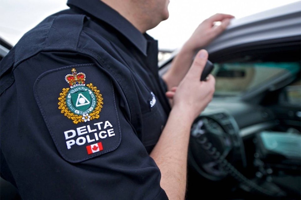 18169385_web1_181106-NDR-M-Delta-police-calling-in