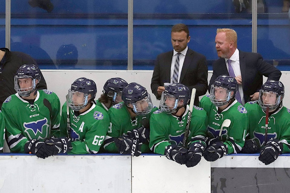 18669040_web1_WRWhalers-bench