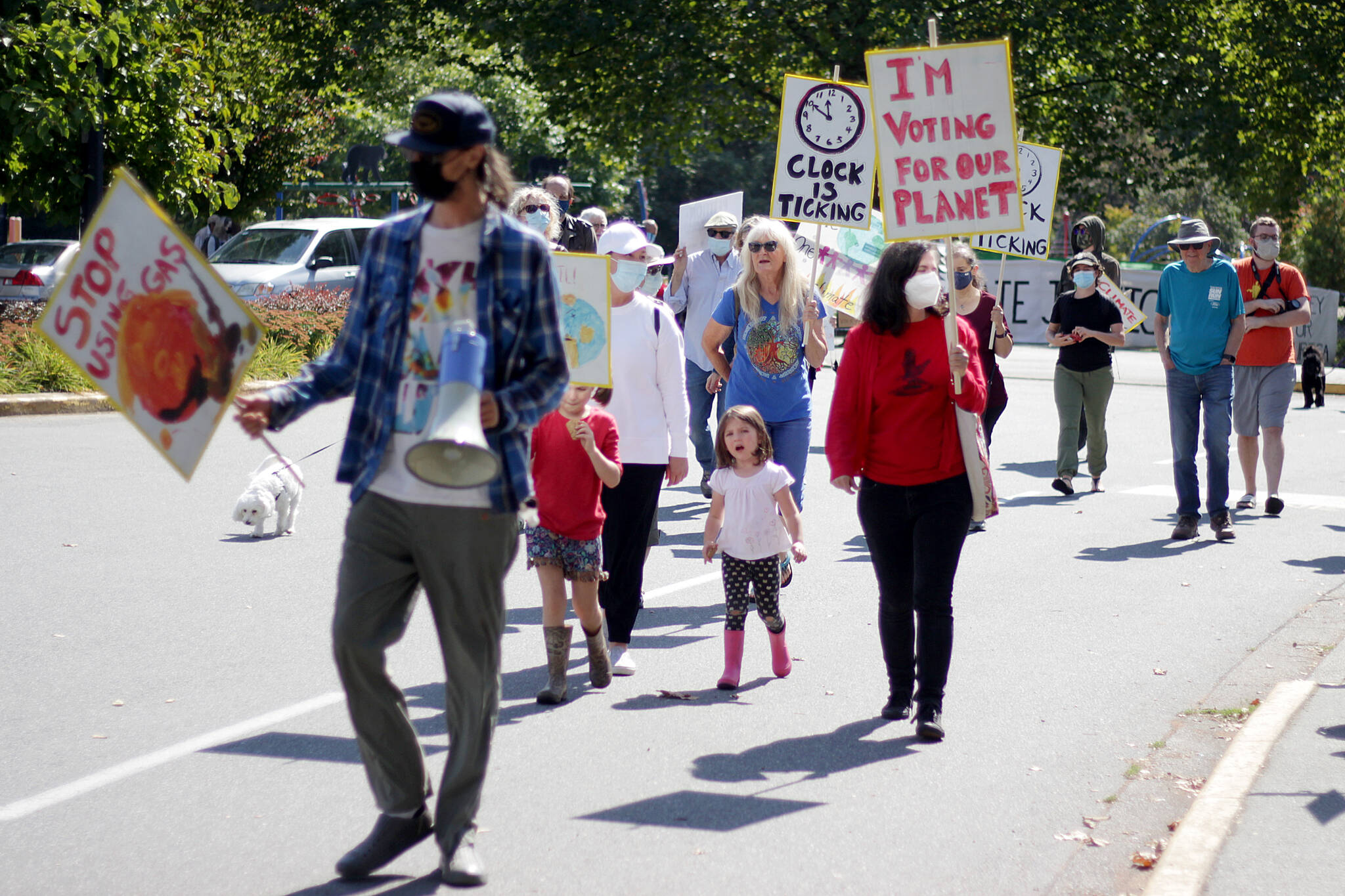 26426285_web1_210916-SUL-Climate-rally-Surrey_7