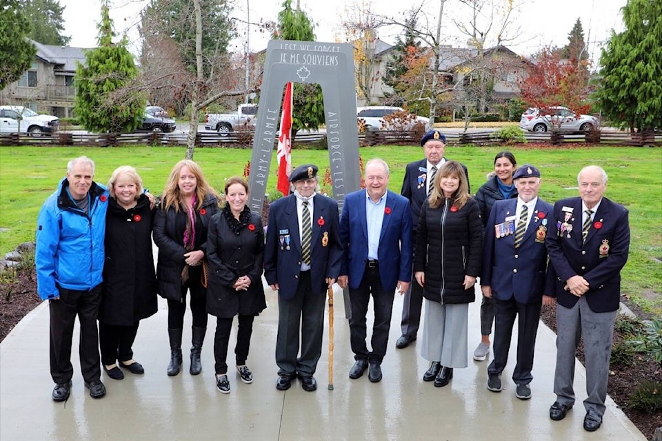 27082122_web1_211111-PAN-New-Cenotaph-cenotaph_1