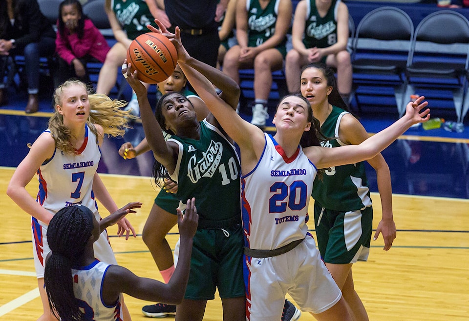 27888506_web1_Semi-GirlsBBallProvincials2019-04