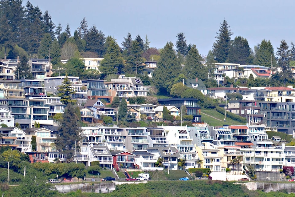 31470702_web1_White-Rock-hillside-houses-AH