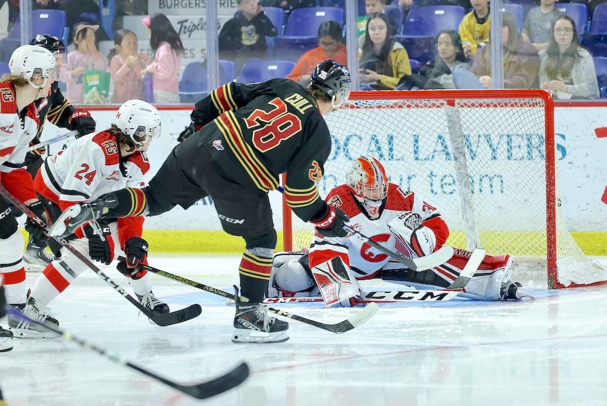 Julian Cull scored the first Giants goal as the G-men went on to win a 3-2 overtime victory against the Prince George Cougars on Sunday afternoon at the Langley Events Centre. (Rob Wilton/Special to Langley Advance Times)