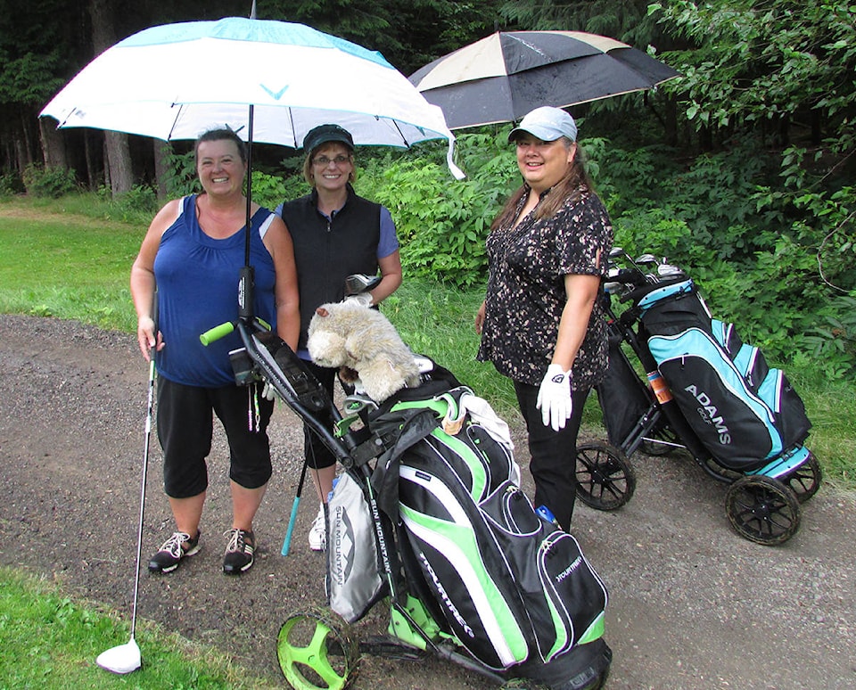 7707874_web1_ladiesgolf