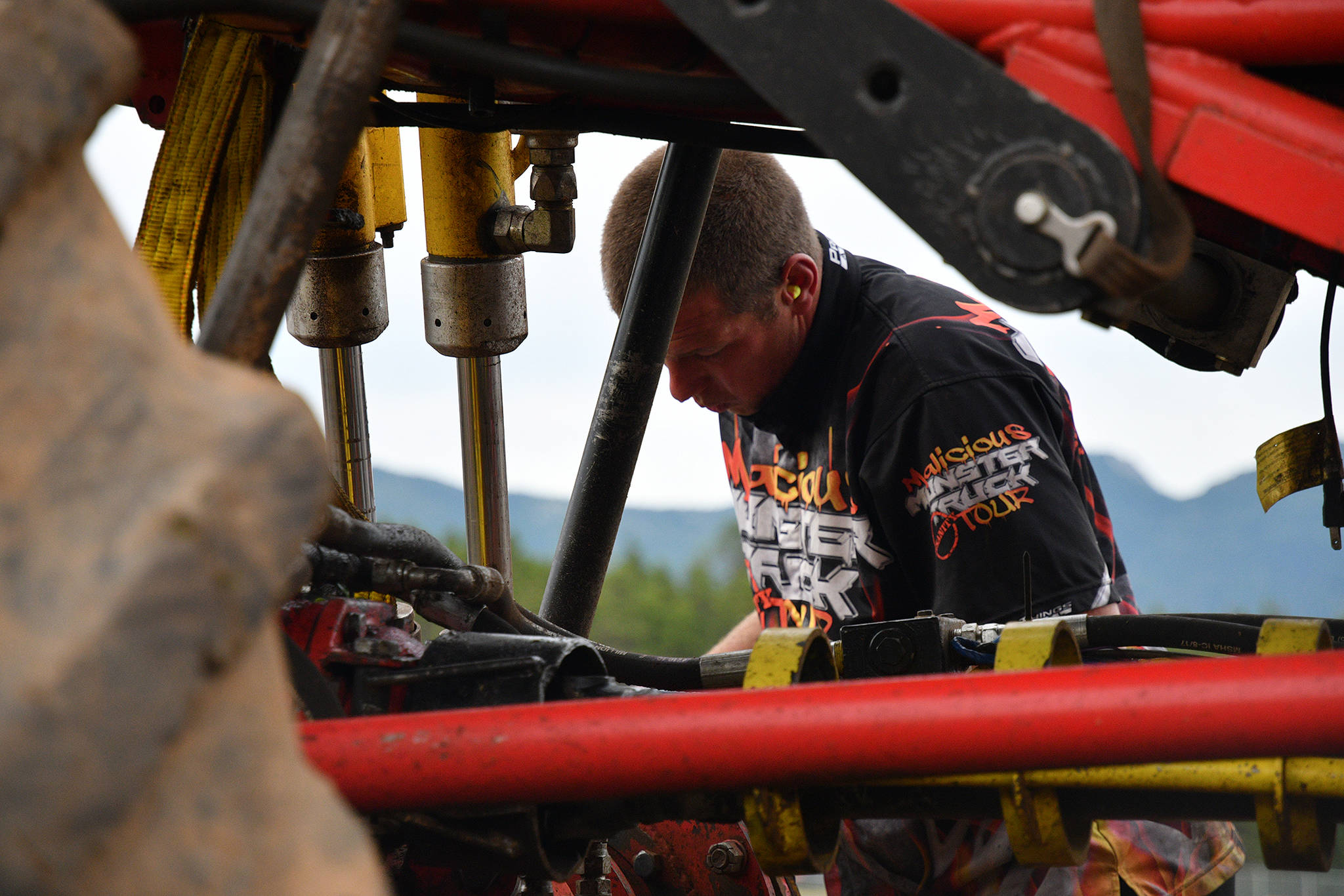 12744881_web1_180719-TST-monster-truck-terrace_11