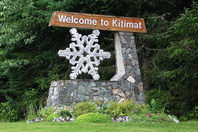 21448275_web1_kitimat-sign_1