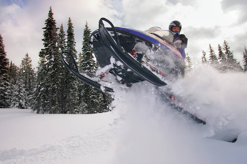 31264357_web1_Snowmobile