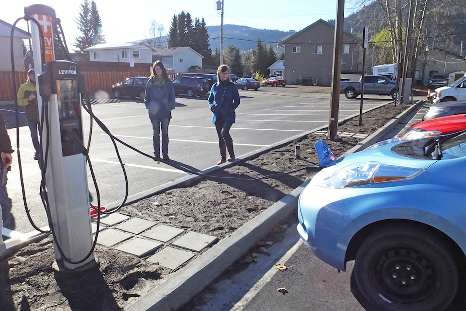 9737293_web1_Parking-lot-electric-charge-Smithers