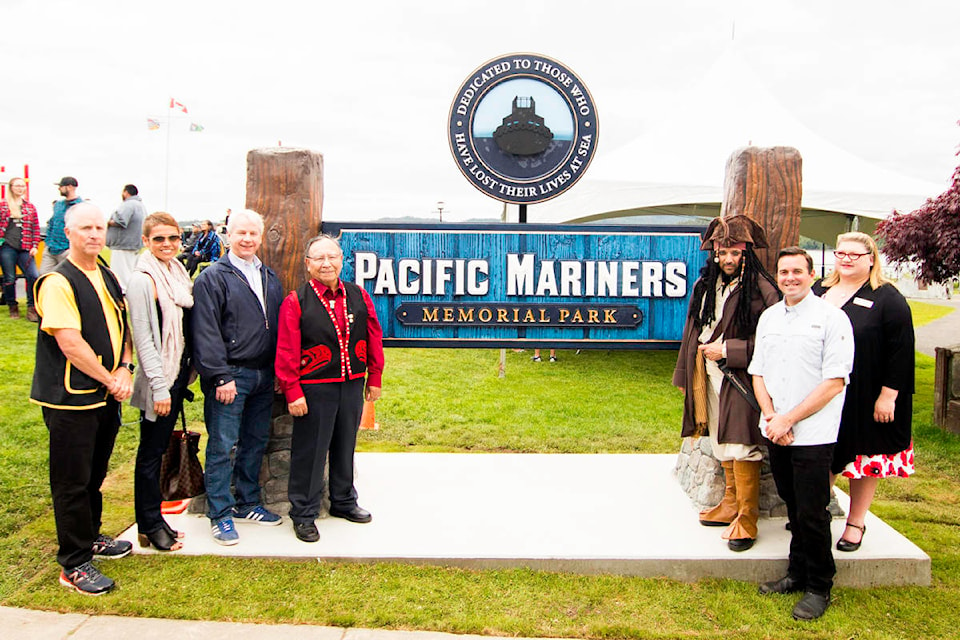 12449596_web1_marinersparkopening2-1